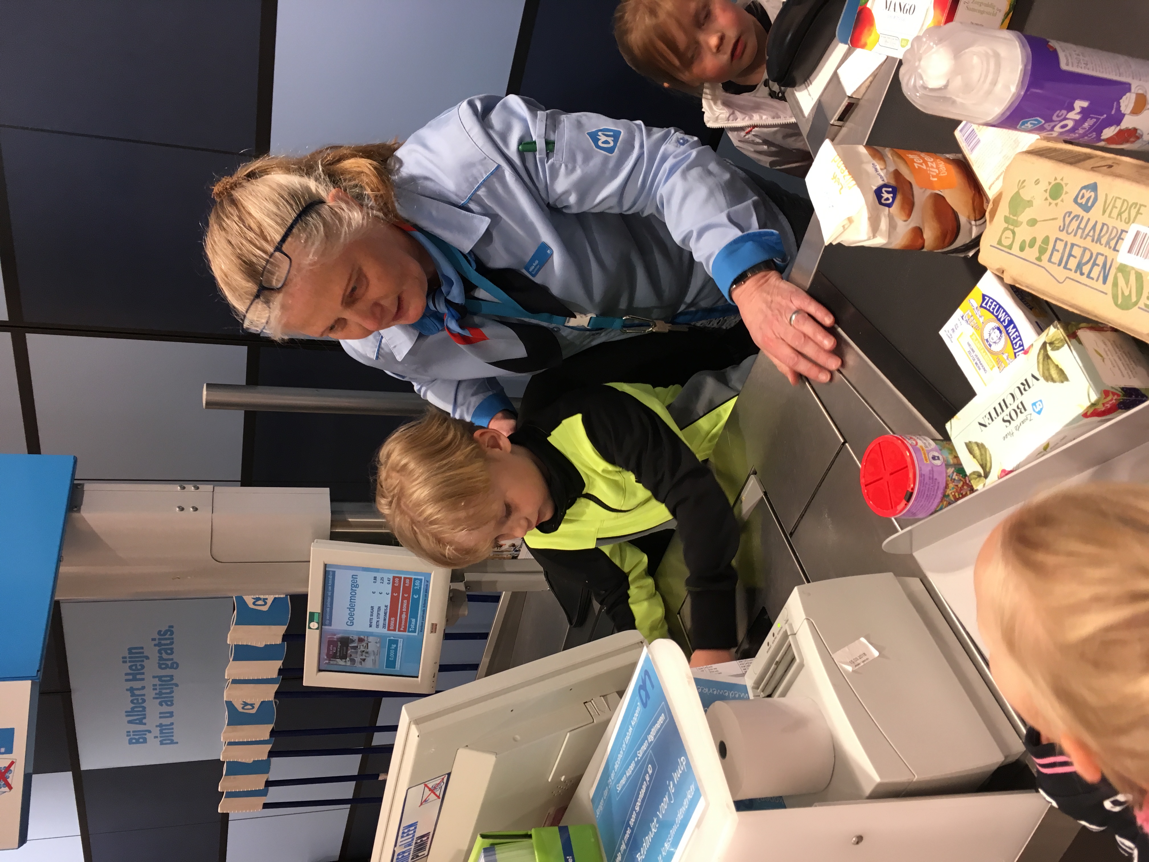 Groepen 1-2 naar de AH in het Loo