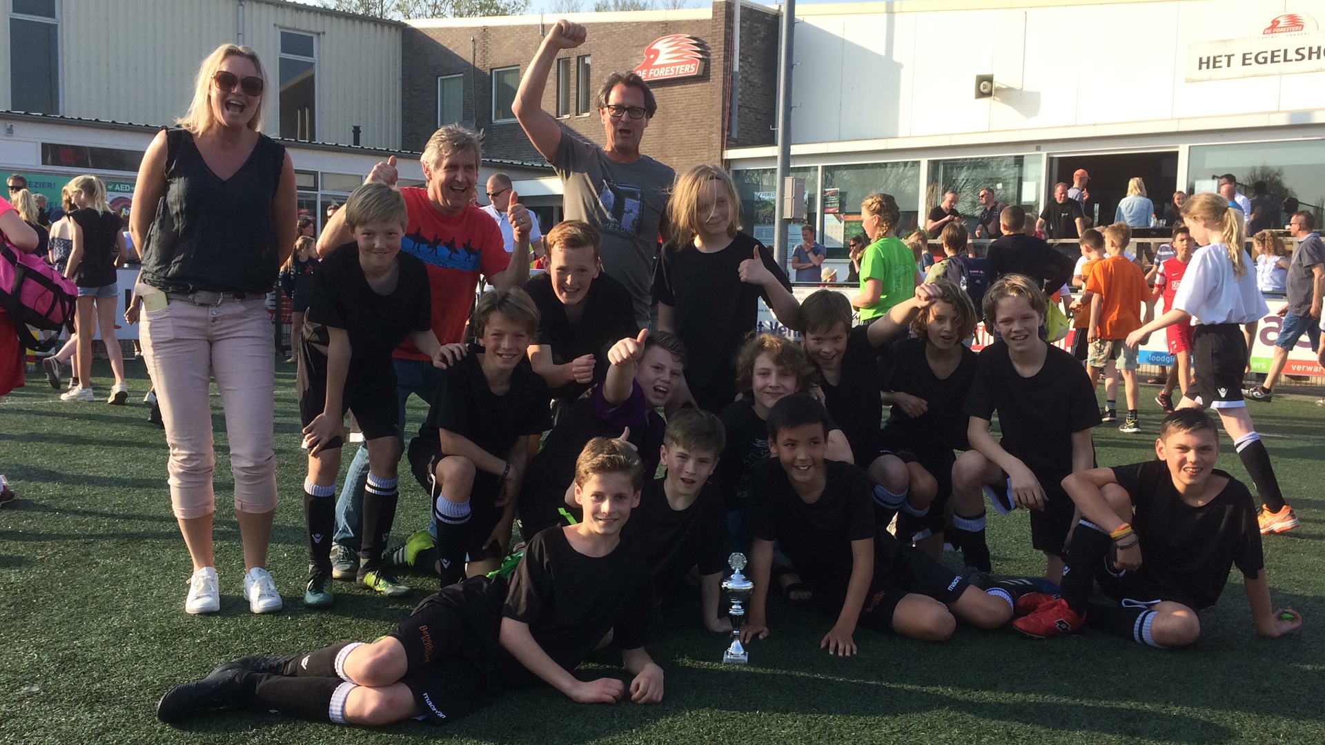 Groep 8: schoolvoetbal