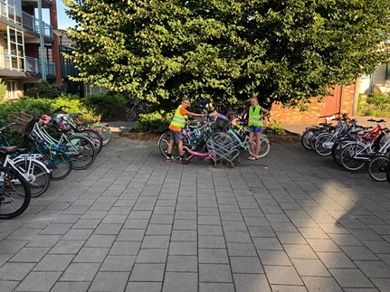 Fietshulpen Roos en Bastiaan
